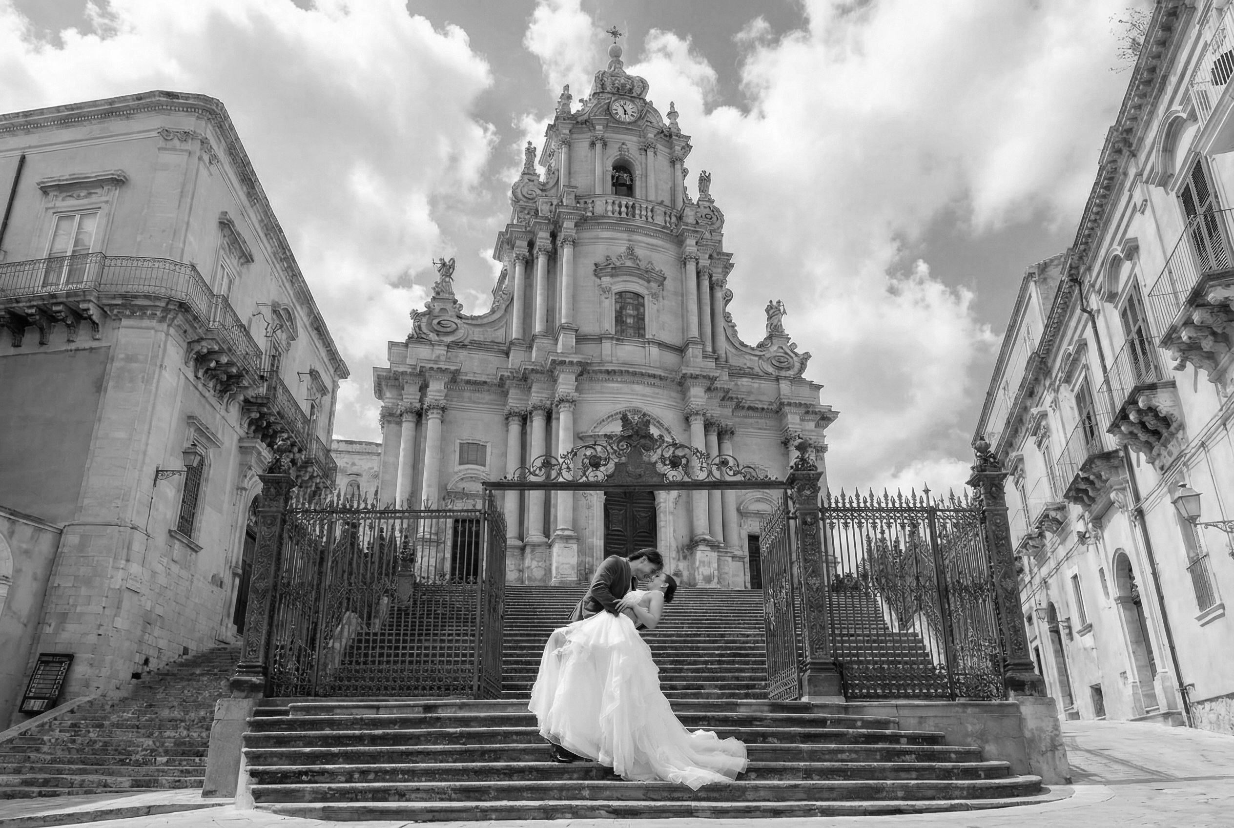 Luxury elopement photography in Sicily — intimate ceremony