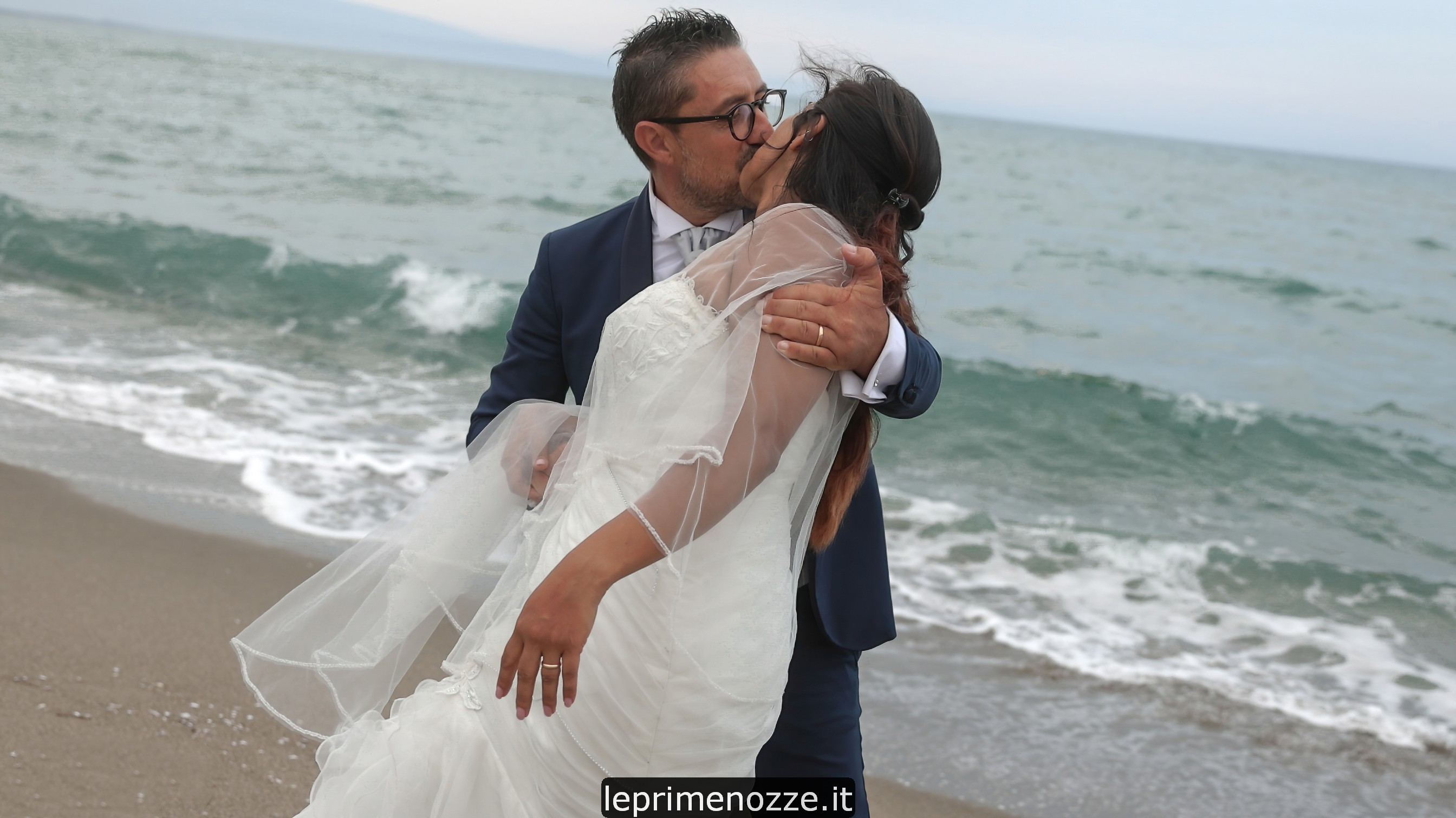 Neonato che dorme — sessione newborn Catania