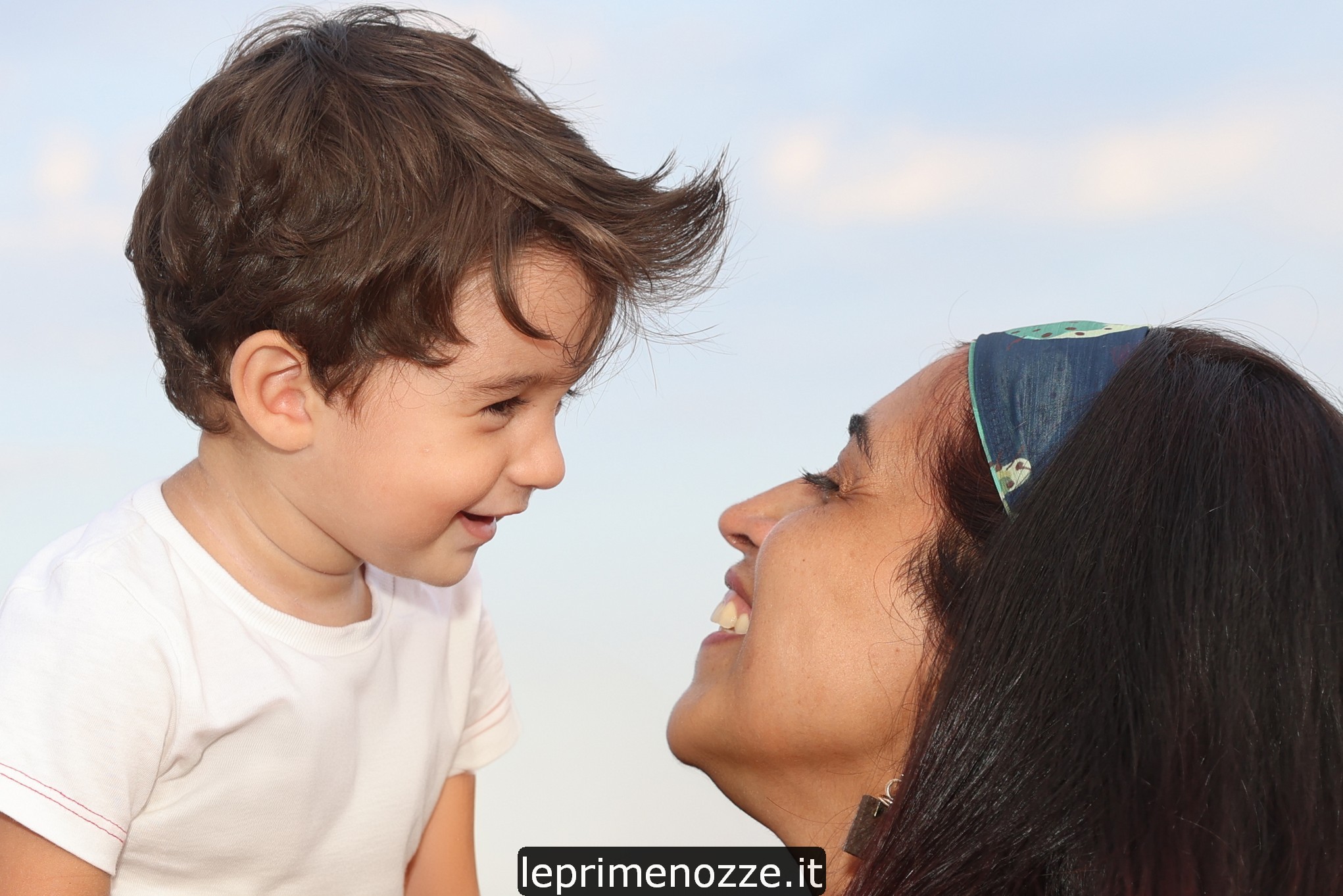 Neonato che dorme — sessione newborn Catania