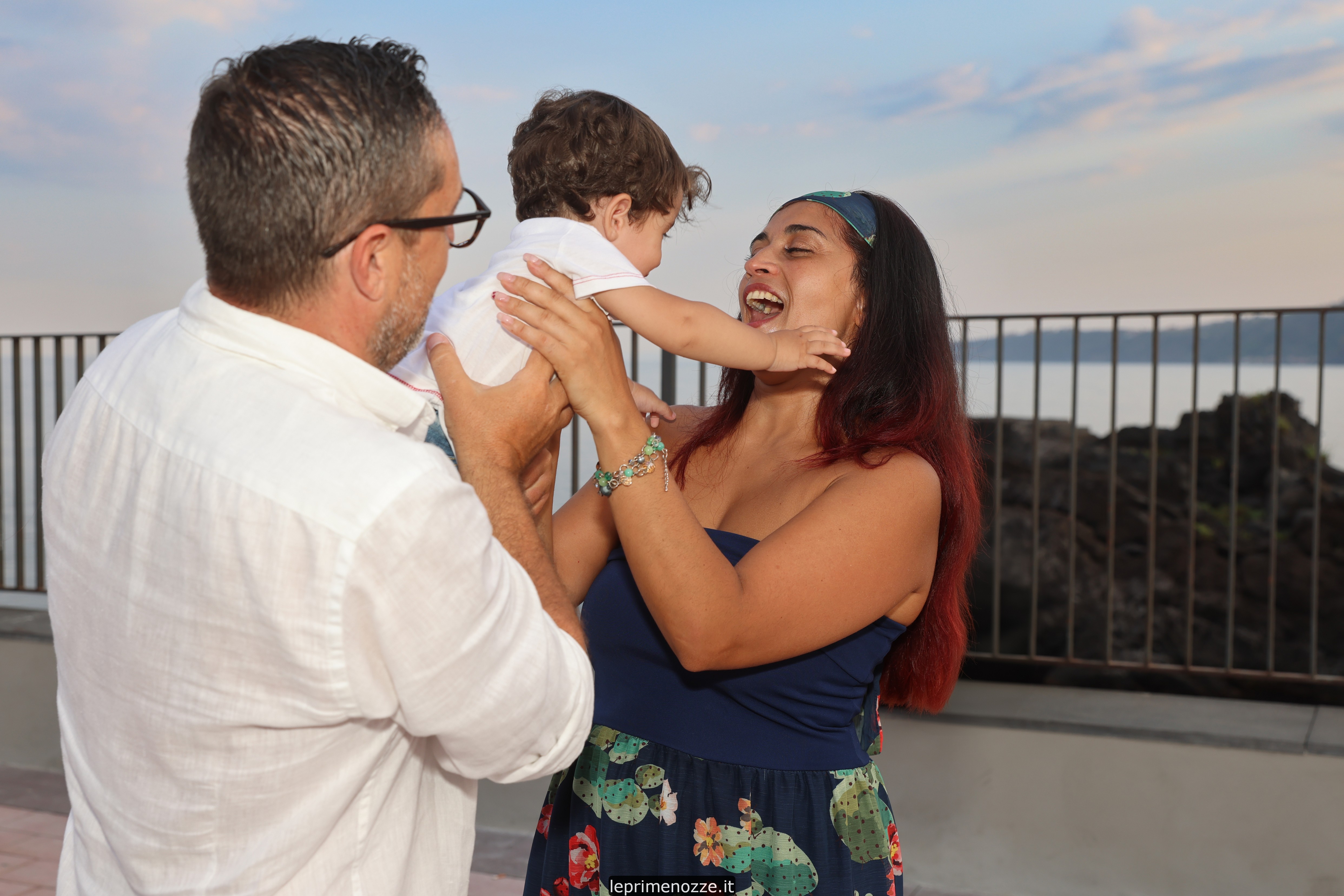 Neonato che dorme — sessione newborn Catania